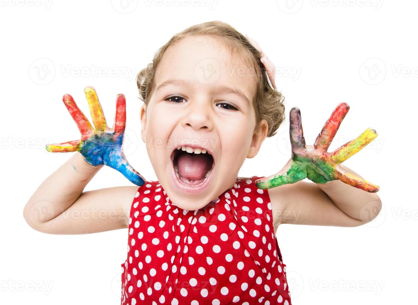 positif enfant avec coloré mains photo