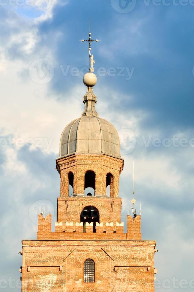 une église la tour photo