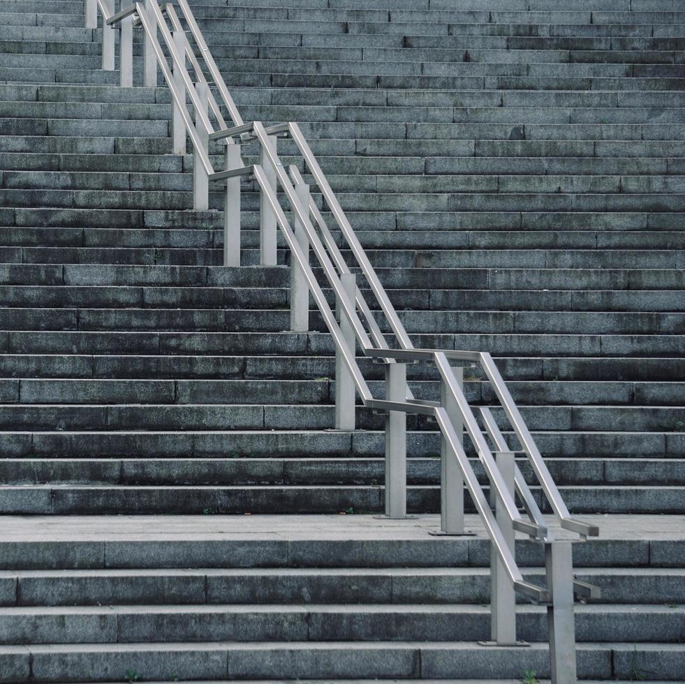 L'architecture des escaliers dans la ville de Bilbao, Espagne photo