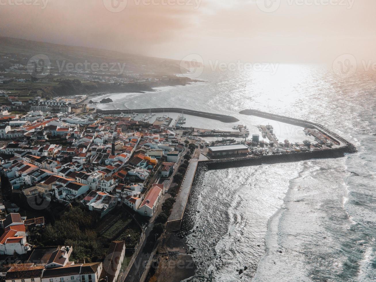 drone vue de vila franca faire campo dans sao miguel, Açores photo