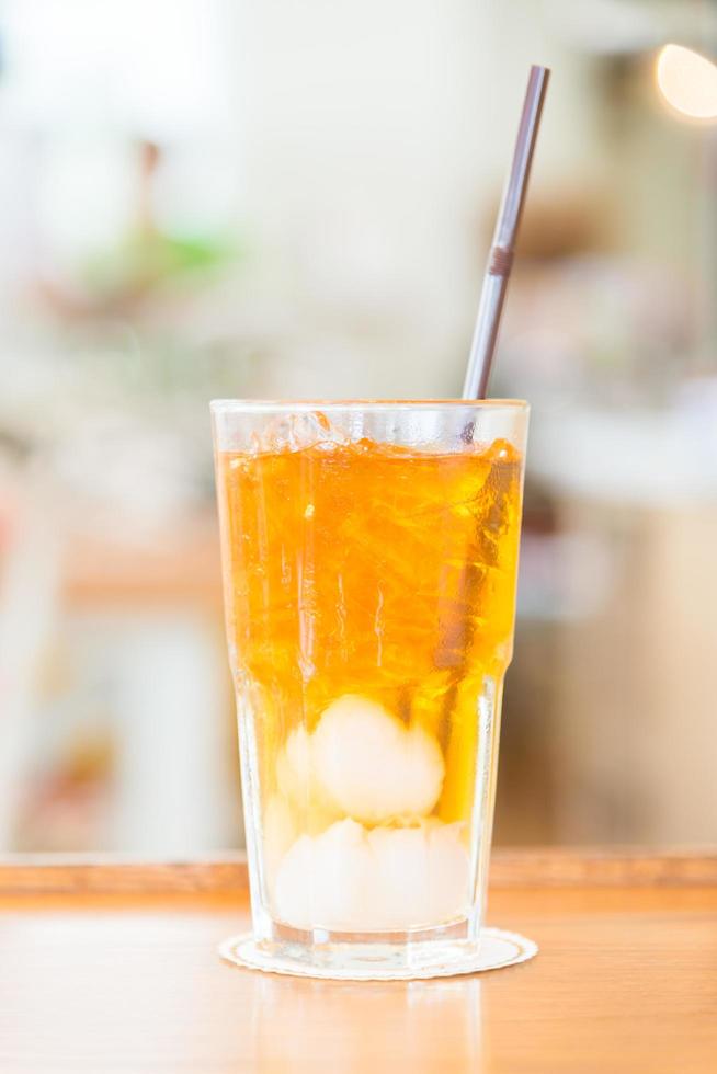 verre de jus de litchi photo