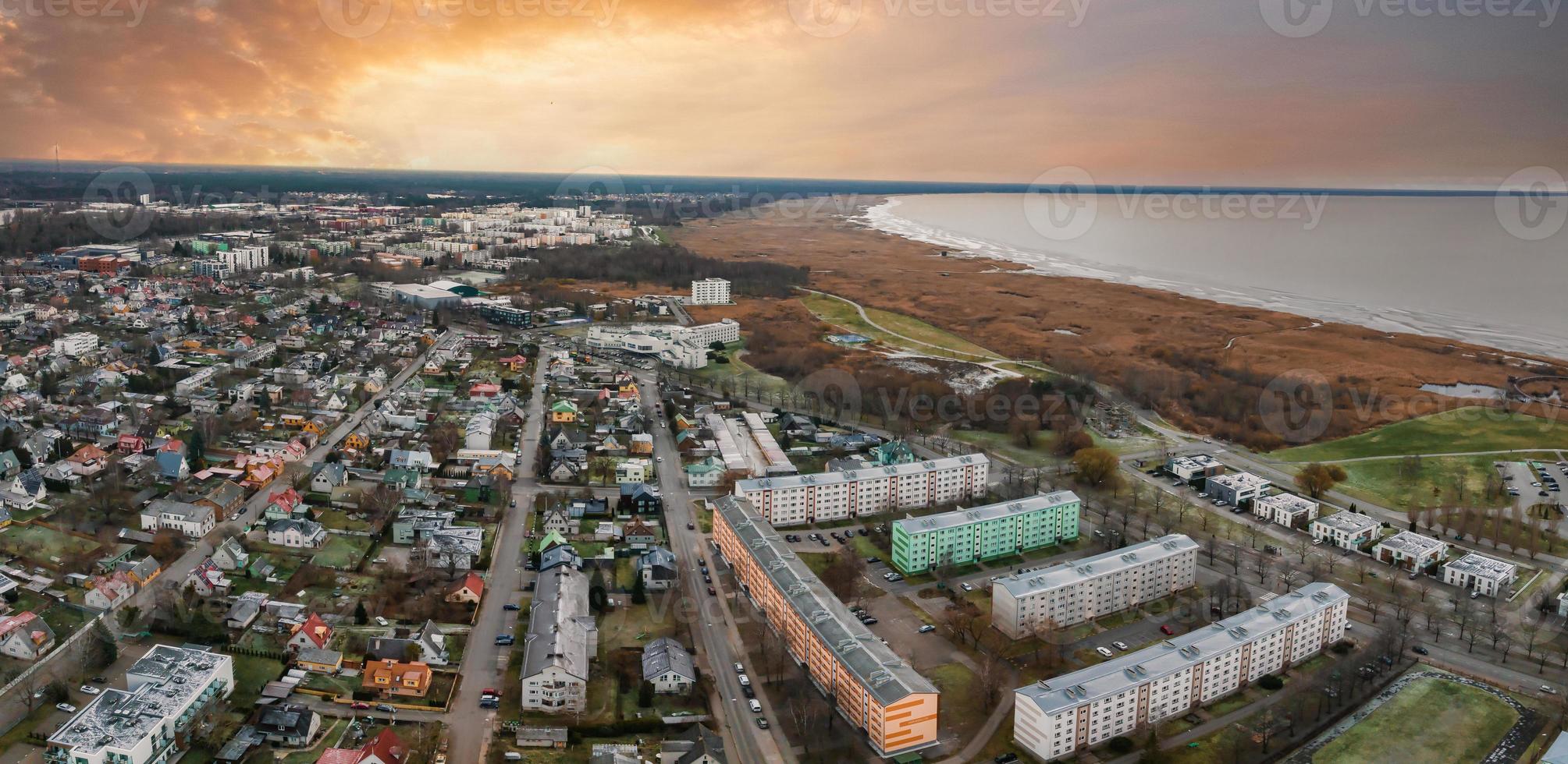 aérien vue de le parnu ville dans Estonie. photo