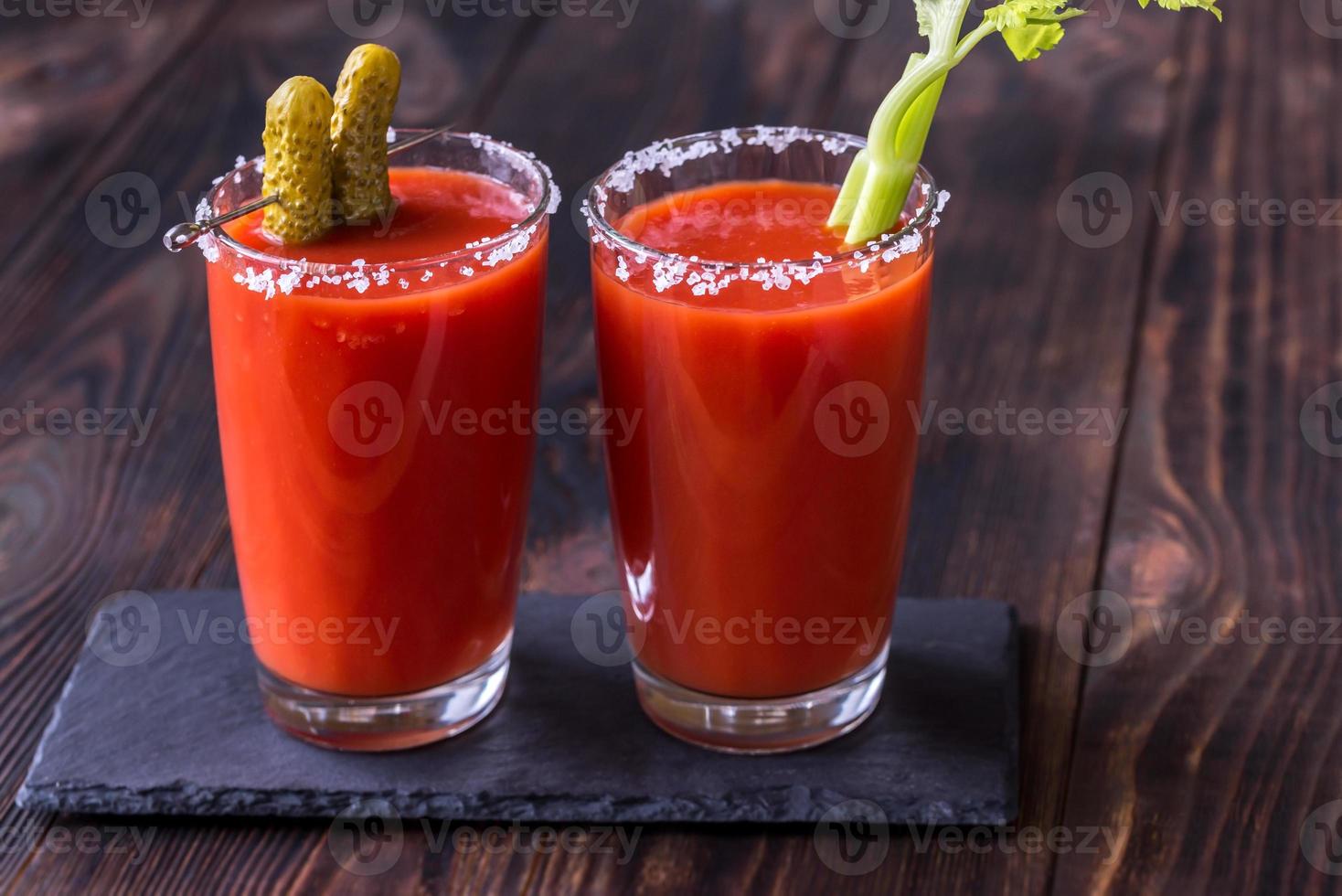 deux verres de bloody mary photo