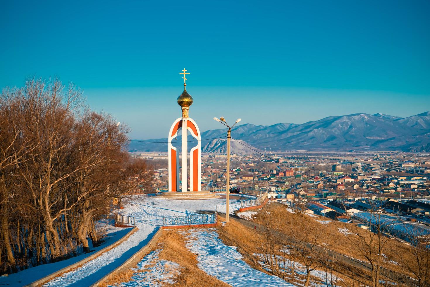 paysage urbain avec vue sur la chapelle photo