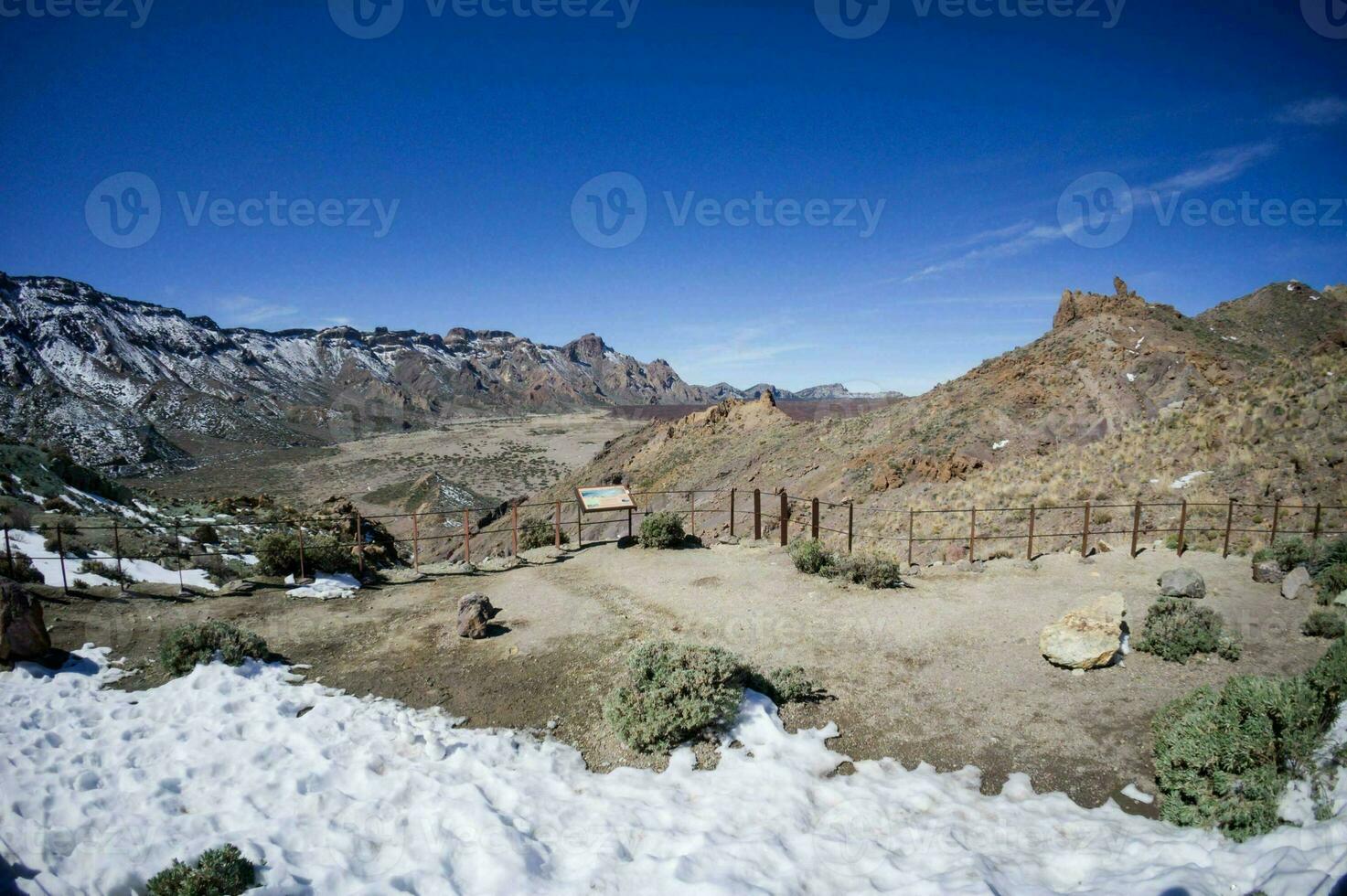 vue panoramique sur la montagne photo