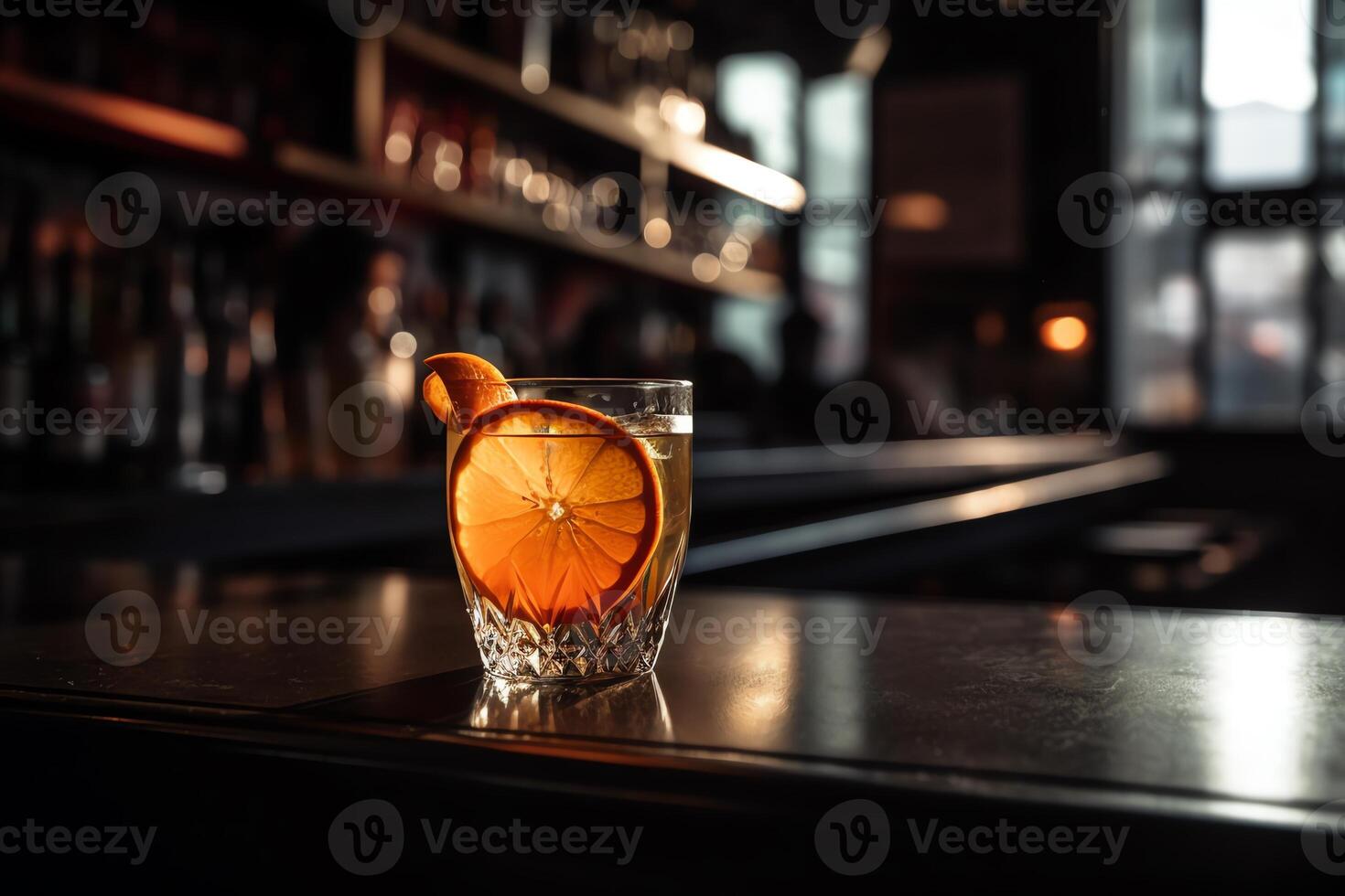 une cocktail verre avec un Orange tranche sur Haut cocktail sur une bar comptoir. ai généré photo