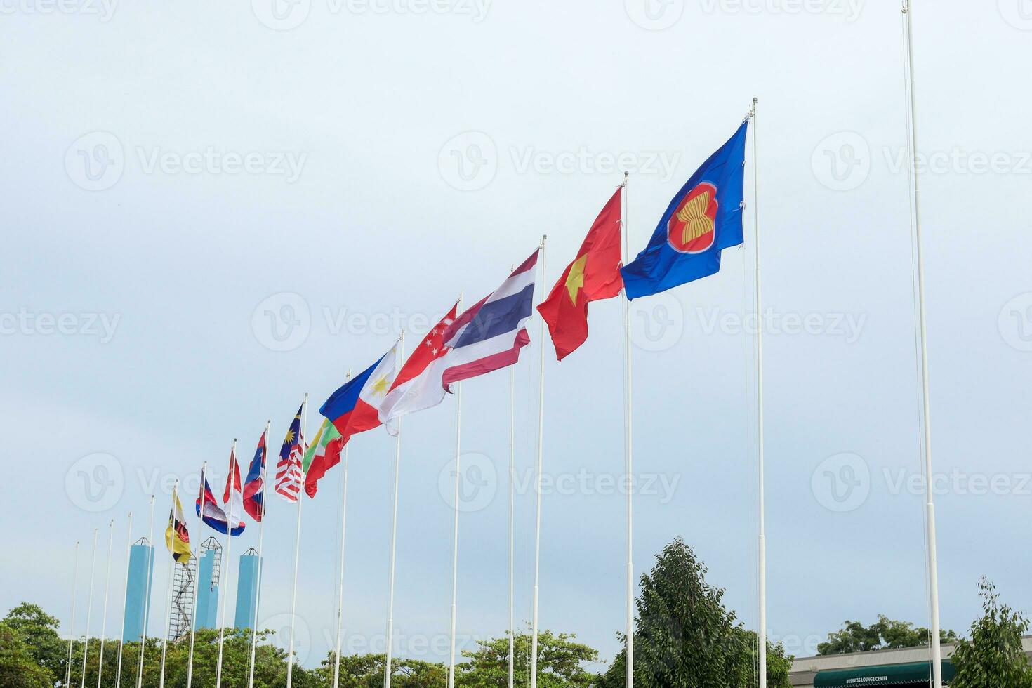 le drapeaux de association de sud-est asiatique nations le clair bleu ciel. photo