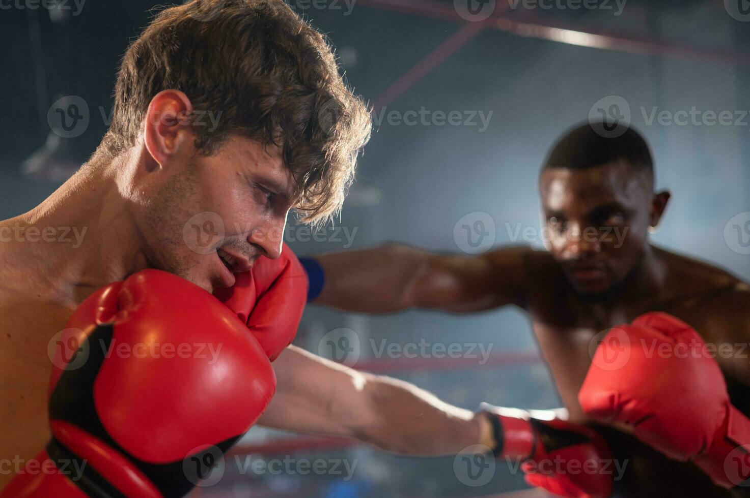 perforation est un de le Maître techniques de muay thaïlandais cette est utilisé à donner un coup et ascenseur à prévenir coups de pied. lequel boxeurs sont populairement utilisé comme armes, muay thaï, thaï martial arts. photo