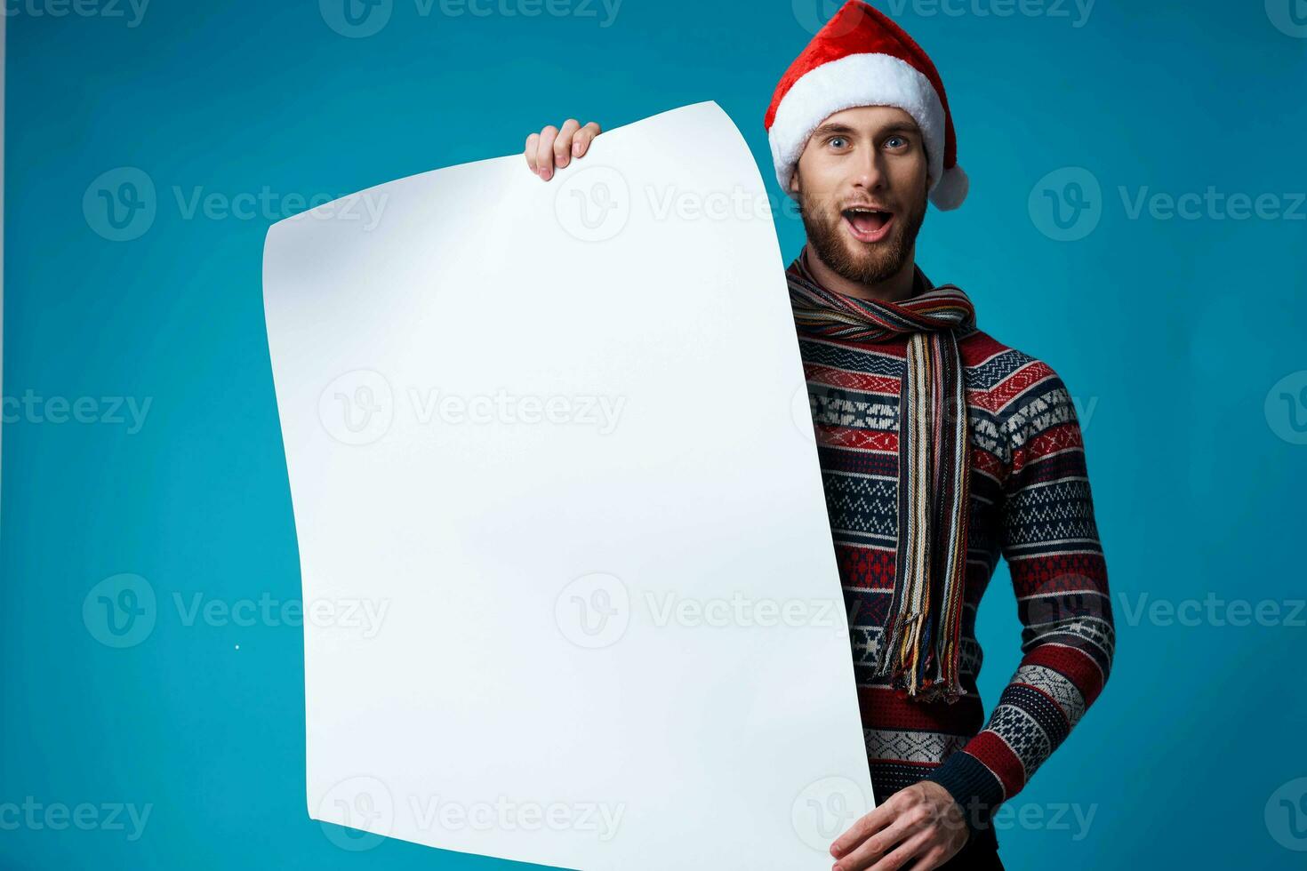 émotif homme dans une Noël blanc maquette affiche isolé Contexte photo