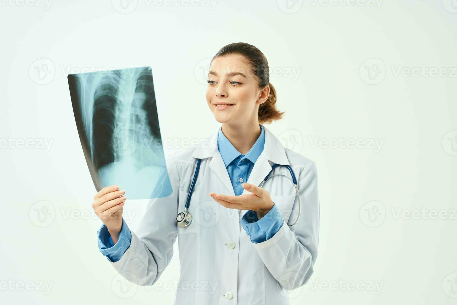 femme radiologue de examen radiographie émotion photo