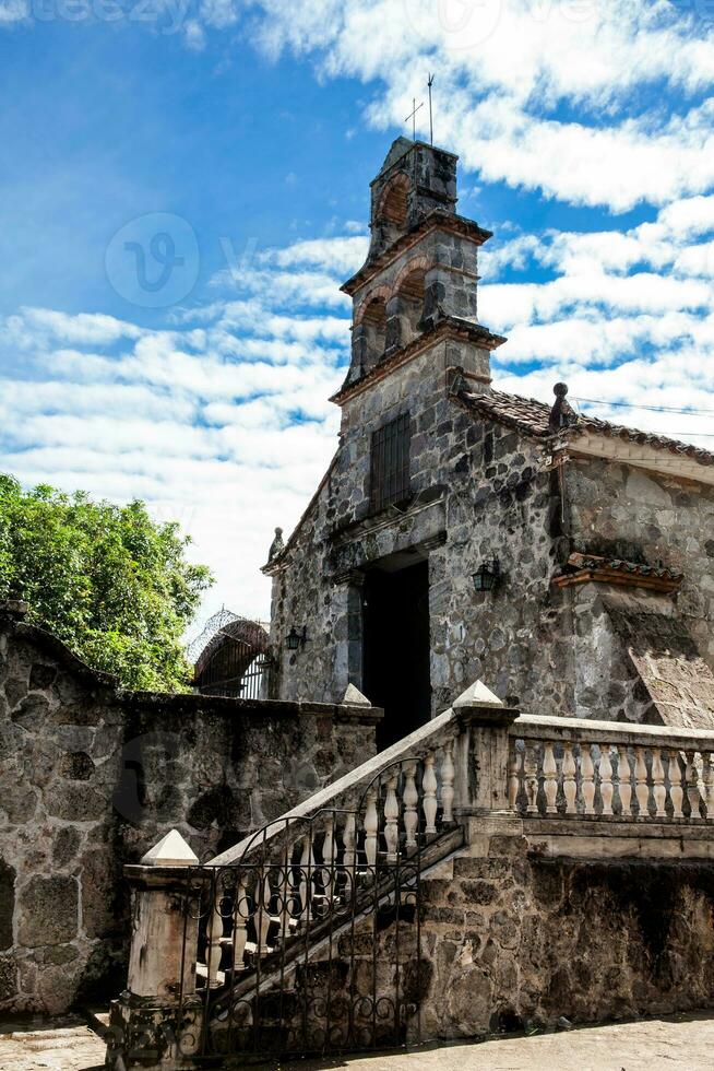 le magnifique historique église la Ermite construit dans le seizième siècle dans le ville de mariquita dans Colombie photo