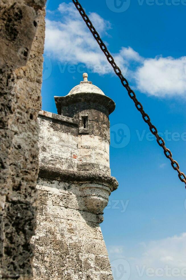 des murs de Carthagène de Indes construit à le fin de le xvi siècle pour le la défense de le ville. san fernando de bocachica fort situé à tierrabomba. photo