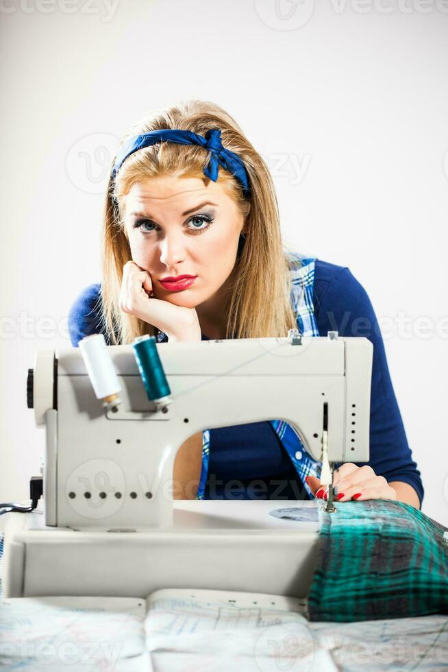 une femelle couturière photo