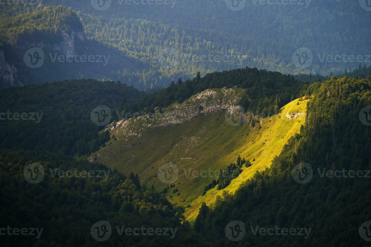 paysage de montagne pittoresque photo