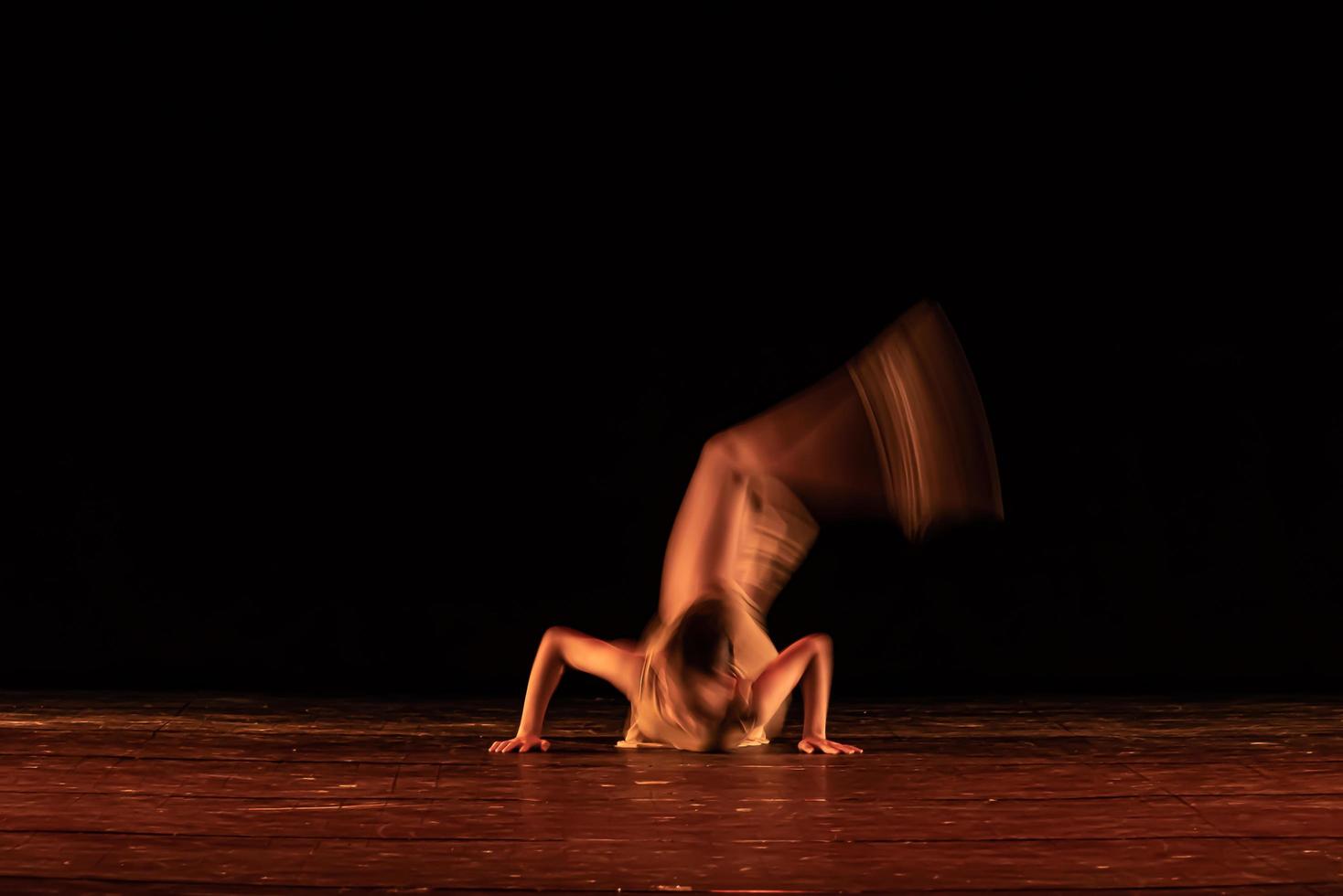 le mouvement abstrait de la danse photo