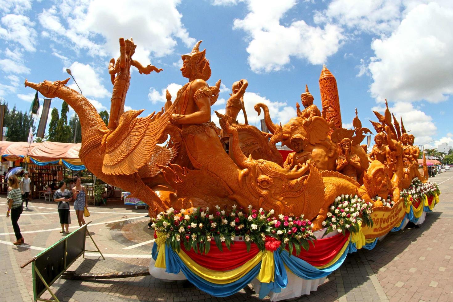 Festival de cire de bougie à Ubon Ratchathani, Thaïlande photo