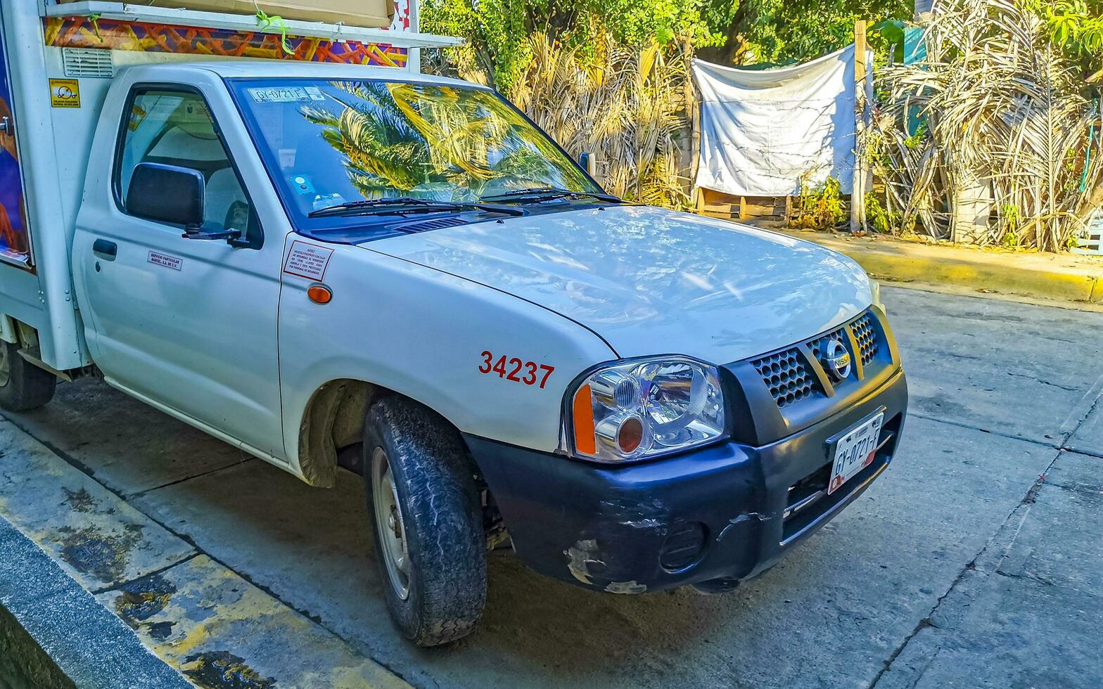 puerto escondido oaxaca Mexique 2023 mexicain livraison ramasser un camion voiture 4x4 hors route Véhicules Mexique. photo