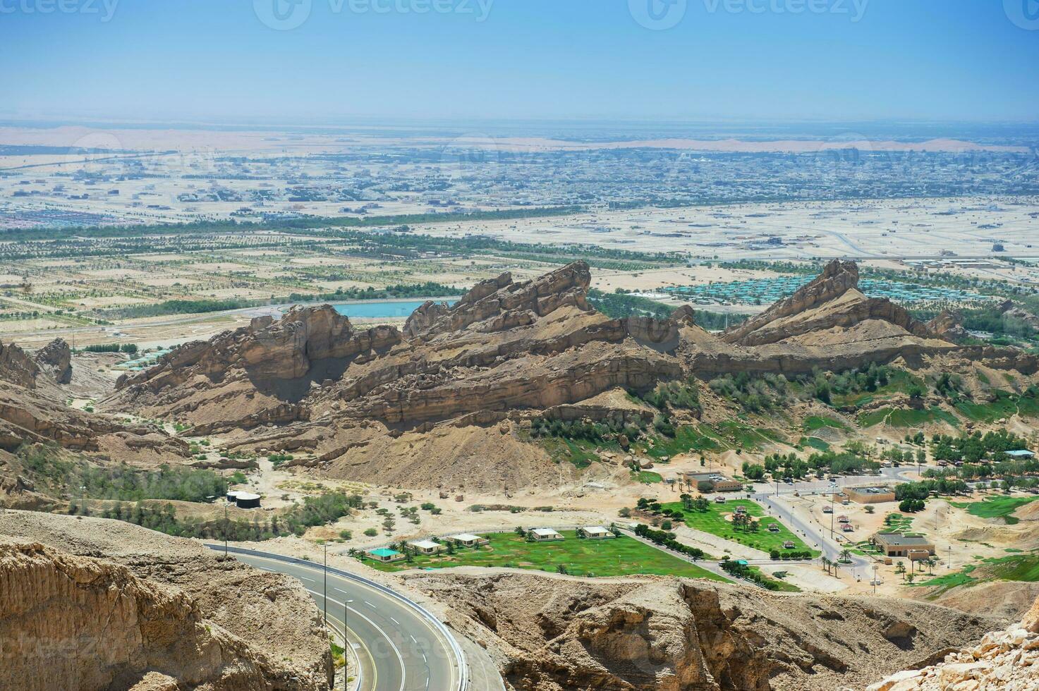 vue de le Haut de Jabel hafeet Montagne - Émirats arabes unis. photo