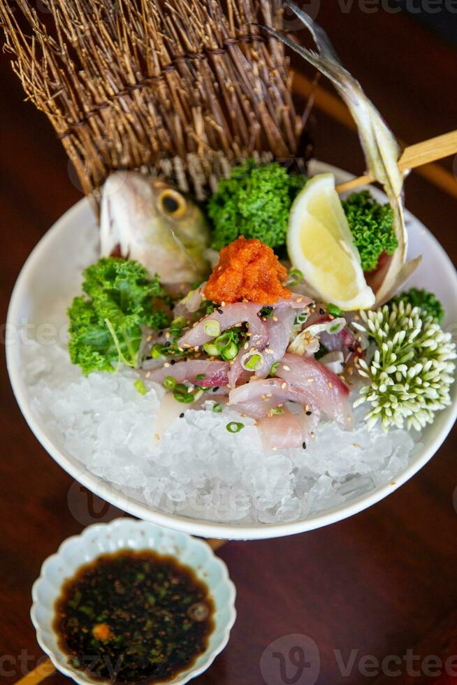 aji sashimi sur la glace photo