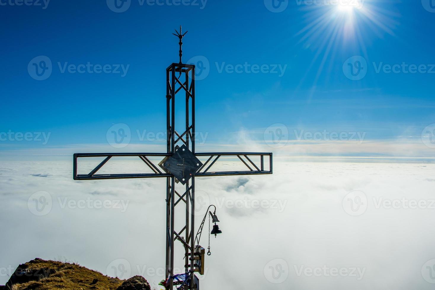 croix sur le mont gramolon photo