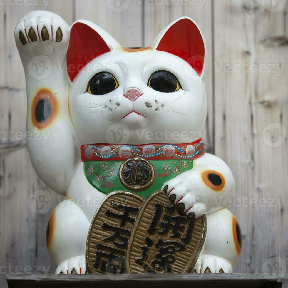 Maneki Neko aussi sait comme chanceux chat photo