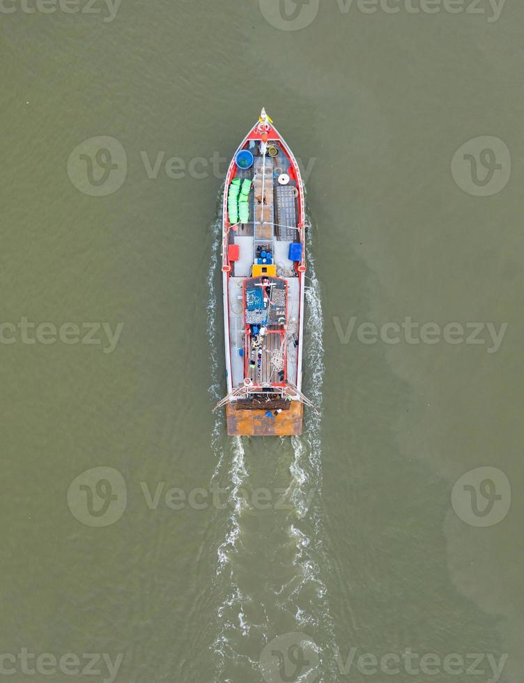 bateau de pêcheur vue aérienne photo