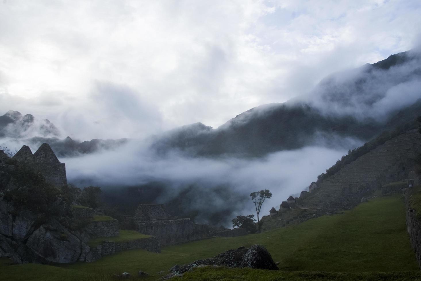 machu picchu un sanctuaire historique péruvien en 1981 et un site du patrimoine mondial de l'unesco en 1983 photo