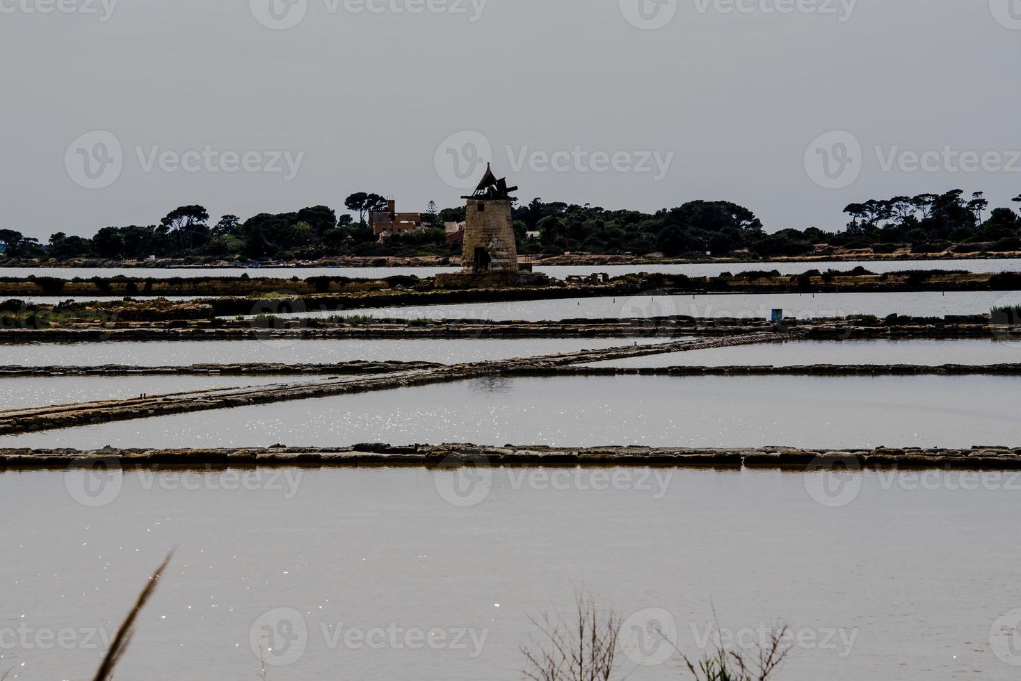 2021 05 29 moulins à vent marsala dans les marais salants 7 photo