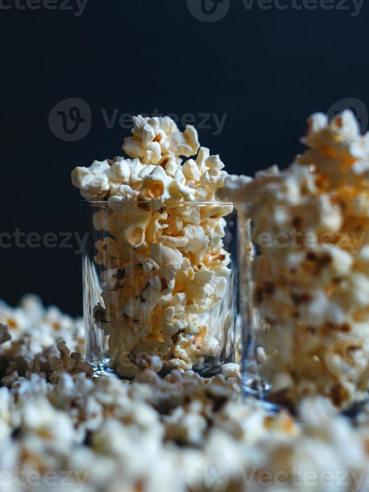 délicieux pop-corn salé photo