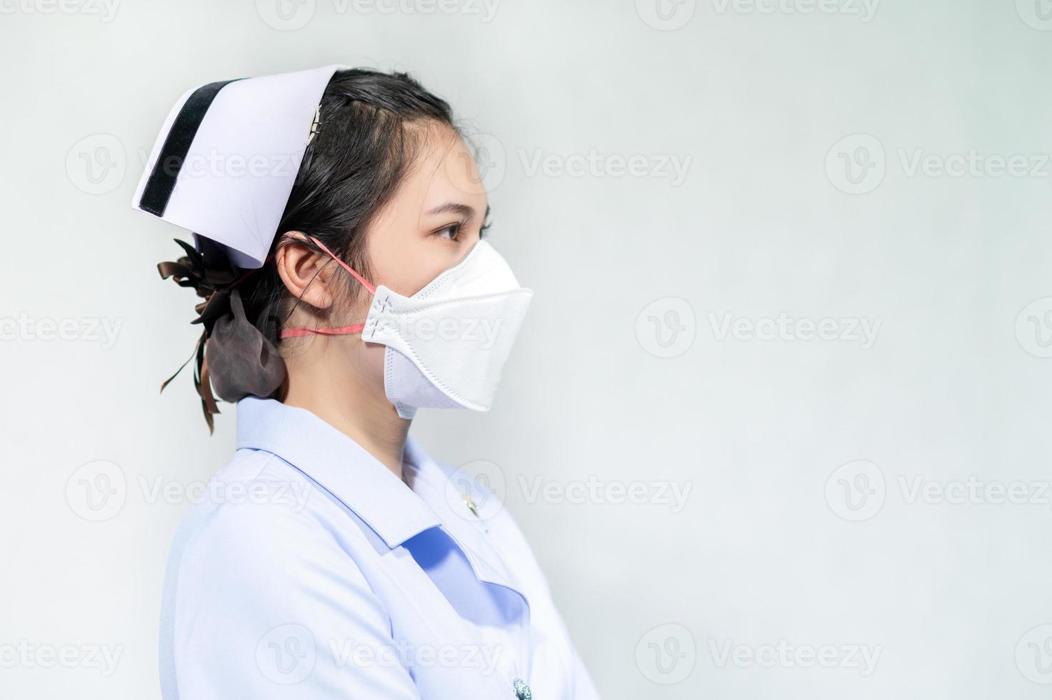 les infirmières portent des masques pour se protéger du coronavirus covid19 photo