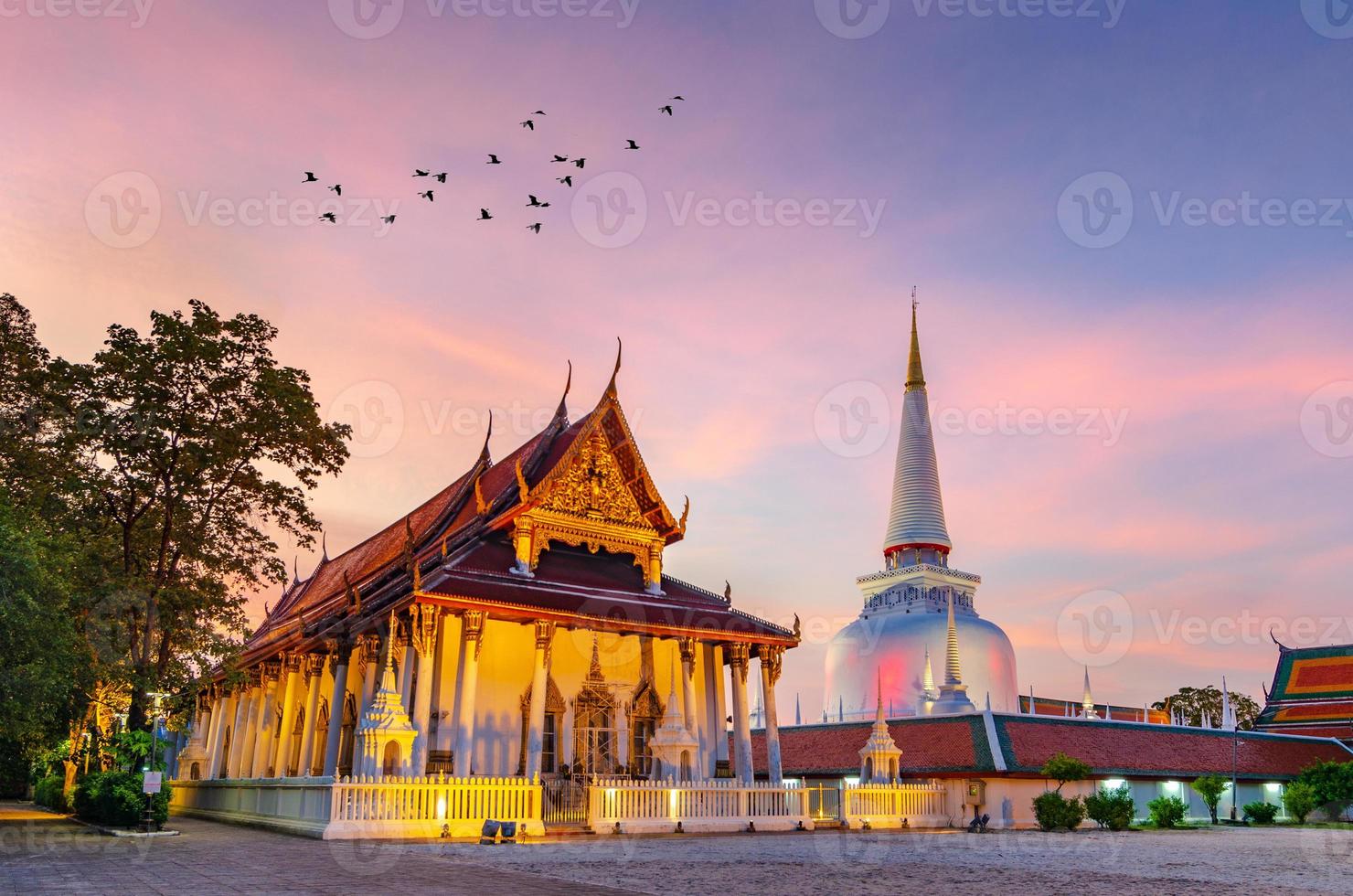 wat phra mahathat woramahawihan nakhon sri thammarat thaïlande photo