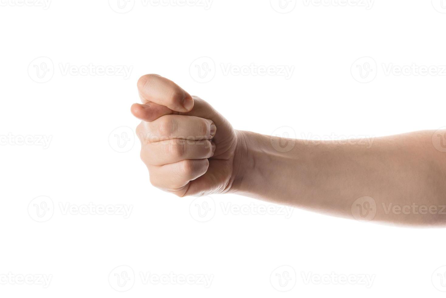 l'homme garde les doigts croisés, geste de la main. isolé sur fond blanc. photo