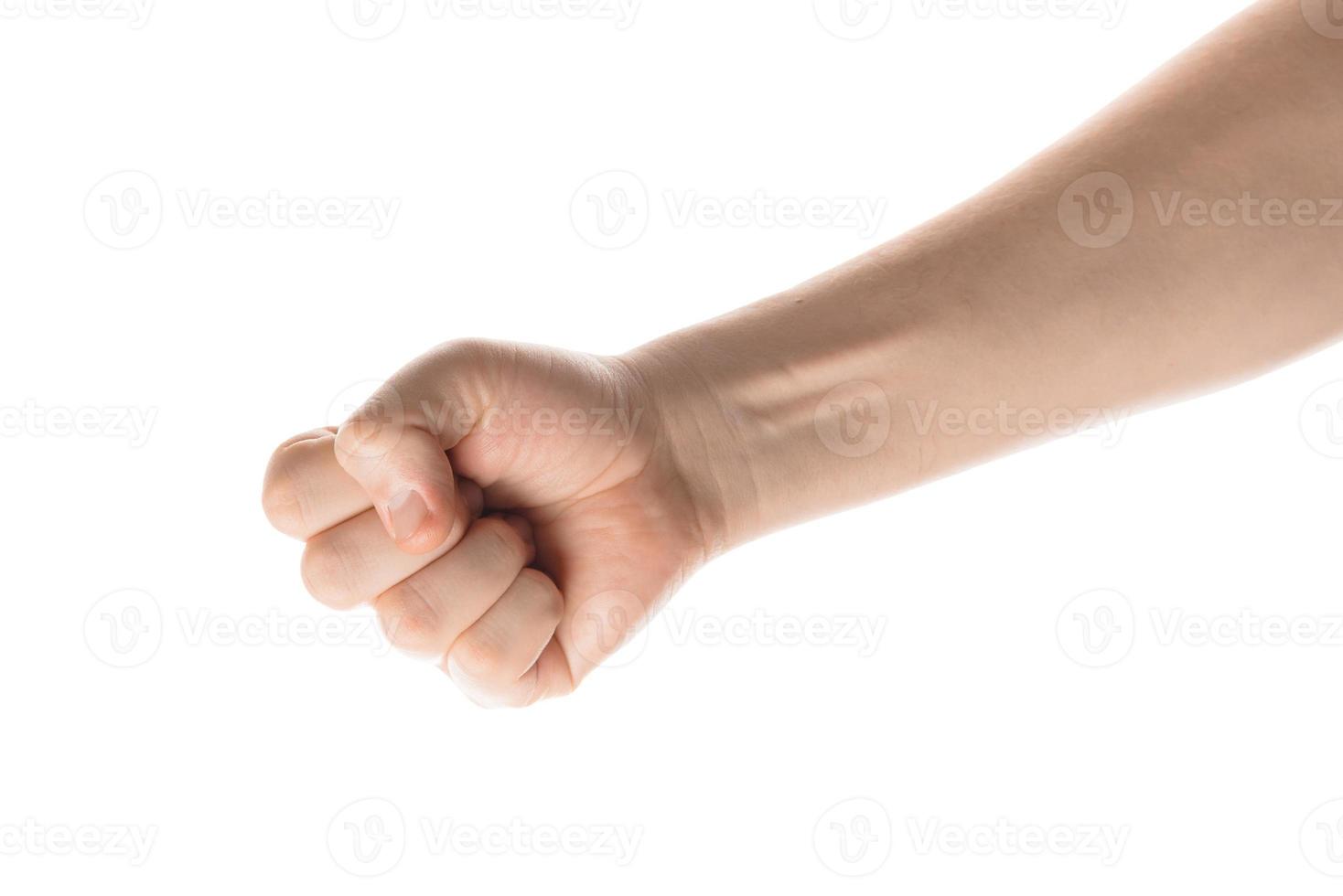 main de l'homme avec le geste du poing. isolé sur fond blanc. photo
