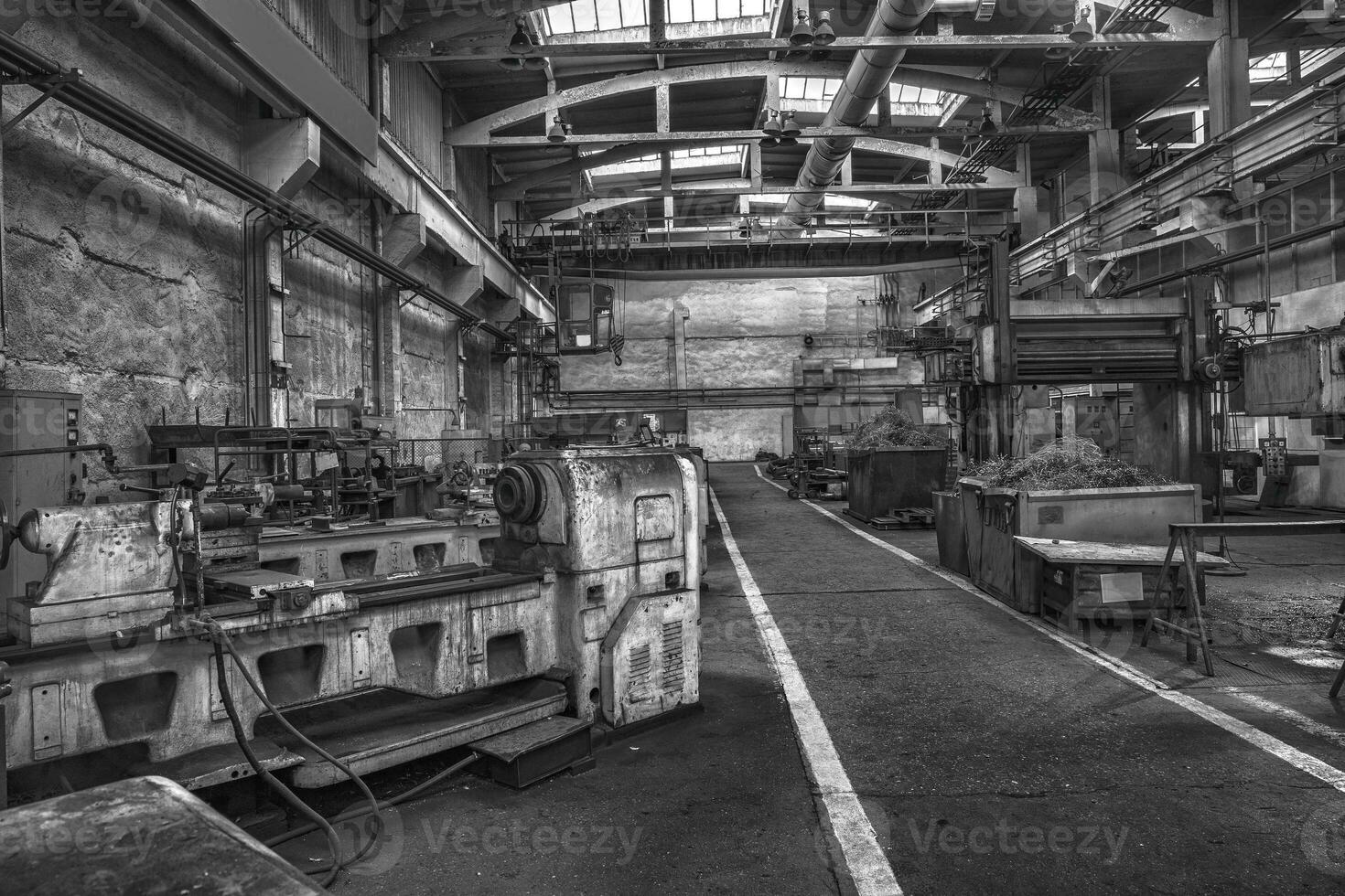 usine avec vieux industriel machines.noir et blanche. horizontal vue photo