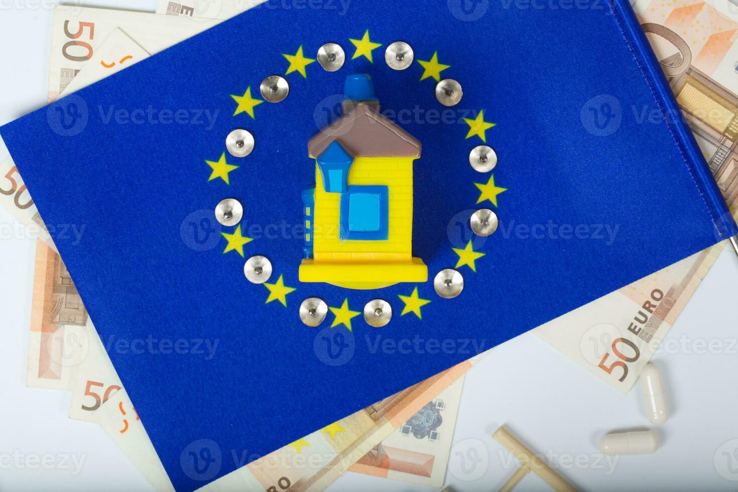 européen drapeau, maison et monnaie.fond photo