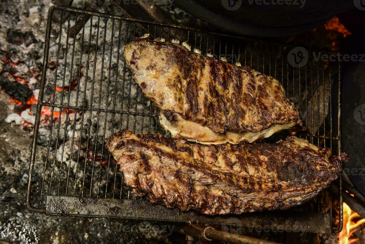 porc côtes barbecue , patagonie, Argentine photo