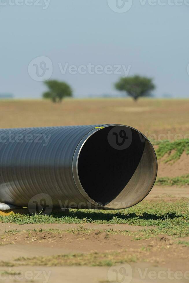 gaz pipeline construction, la la pampa Province , patagonie, Argentine. photo