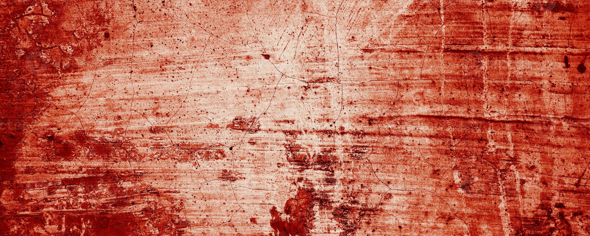 éclaboussures de rouge peindre ressembler Frais sang, leur déchiqueté bords contribuant à une sens de malaise. le taches, rappelant de Halloween horreurs. photo