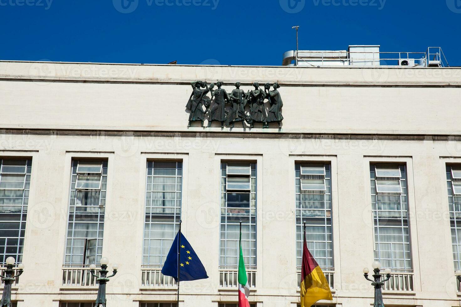 détail de le façade de le Rome opéra maison photo