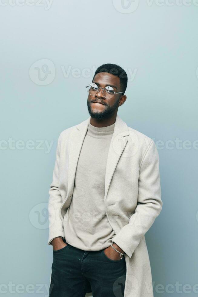 veste homme mode américain tenue élégant américain style noir portrait africain modèle photo