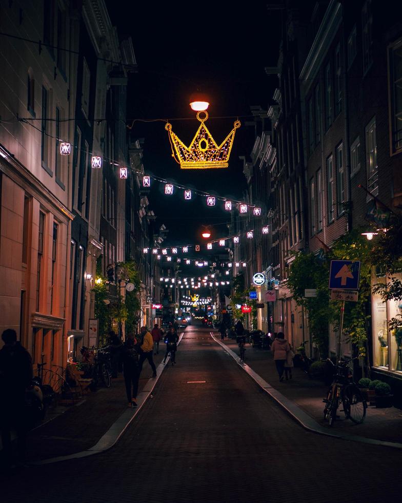 Amsterdam, Pays-Bas 2018- lumières de la ville de nuit à Amsterdam photo