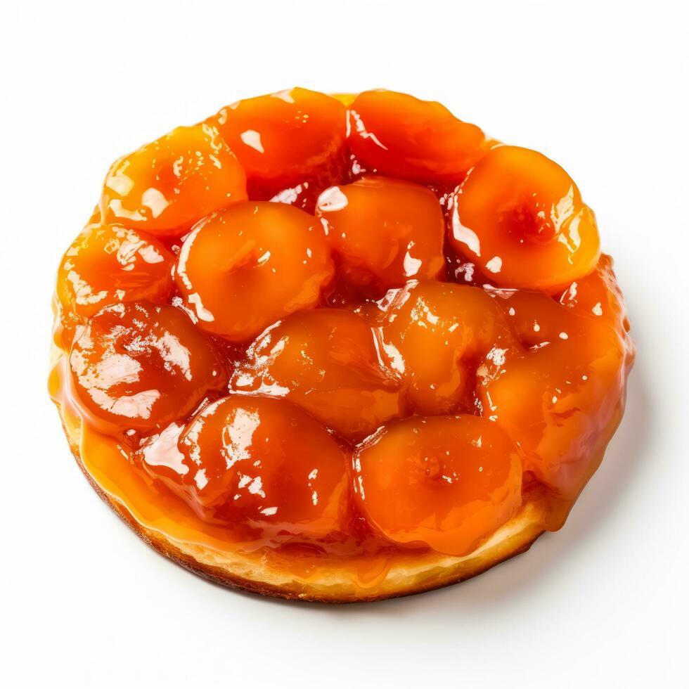 délicieux tarte tatin isolé sur blanc Contexte photo