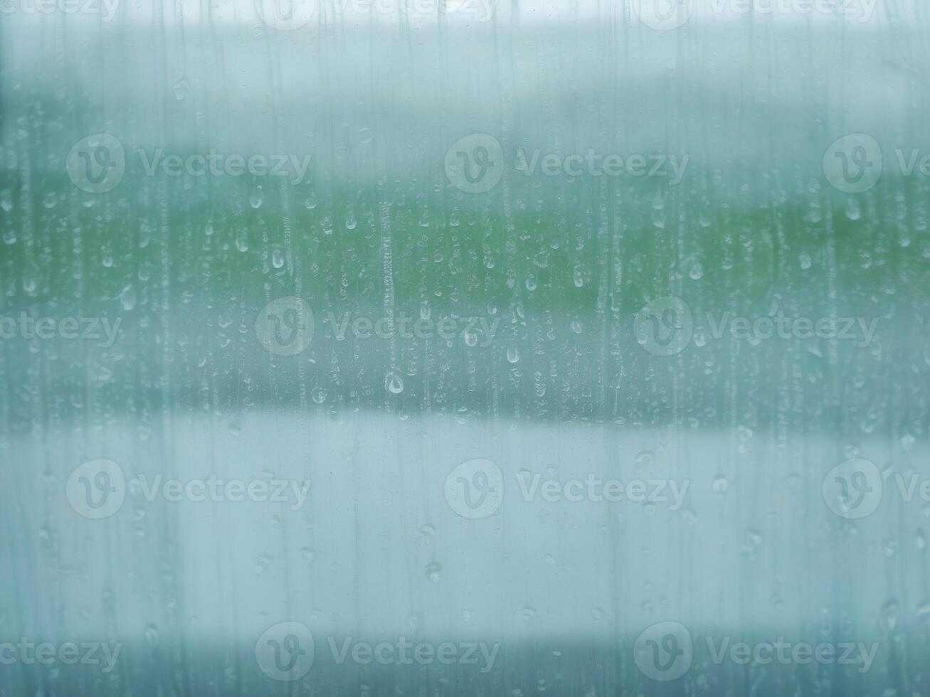 proche en haut l'eau pluie laissez tomber tache sur fenêtre verre abstrait Contexte image, ai génératif photo