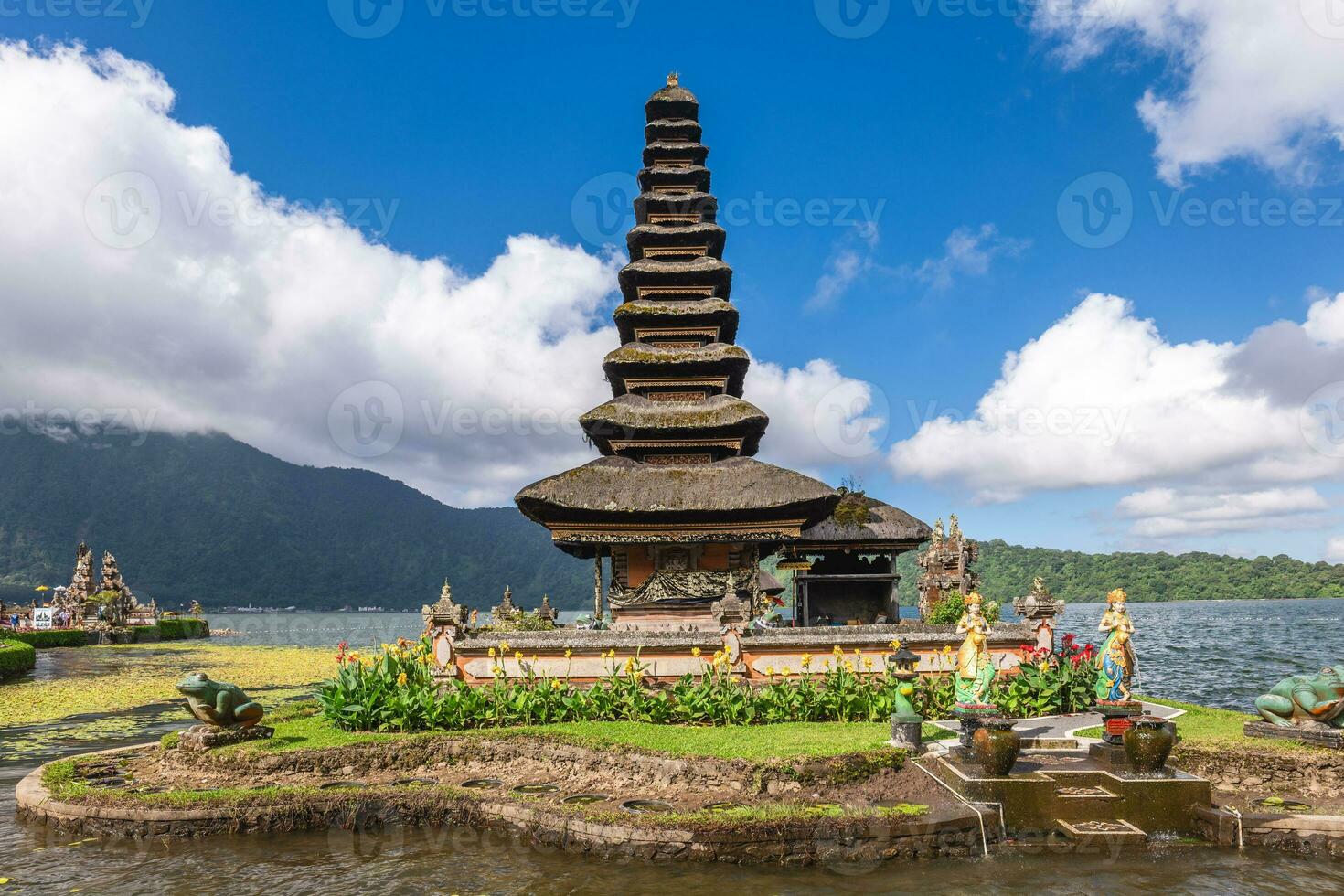 pura ulun danu bratan, une hindou shaivite temple dans Bali, Indonésie. photo