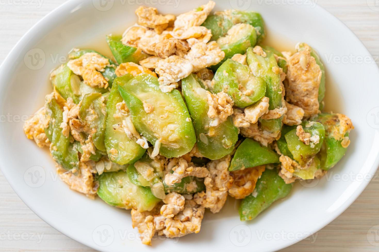 courge coudée sautée avec oeuf photo