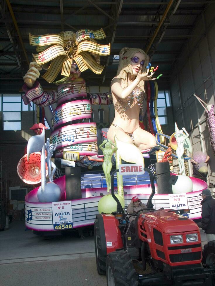 détails de le masques de le carnaval de viareggio photo