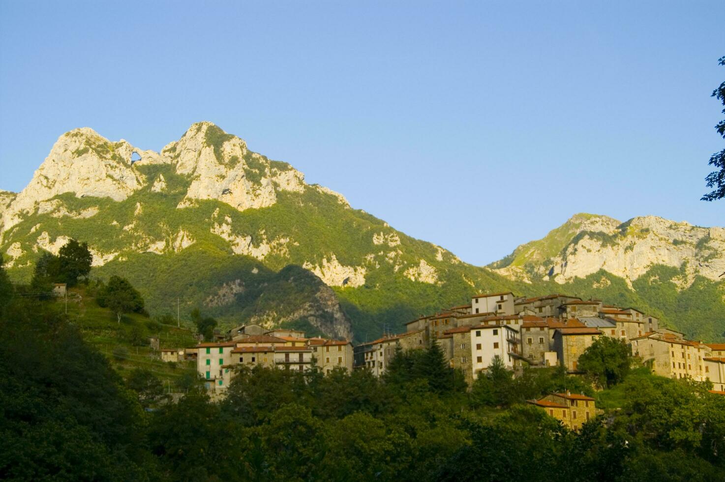 le suggestif vue de monte Forato Italie photo