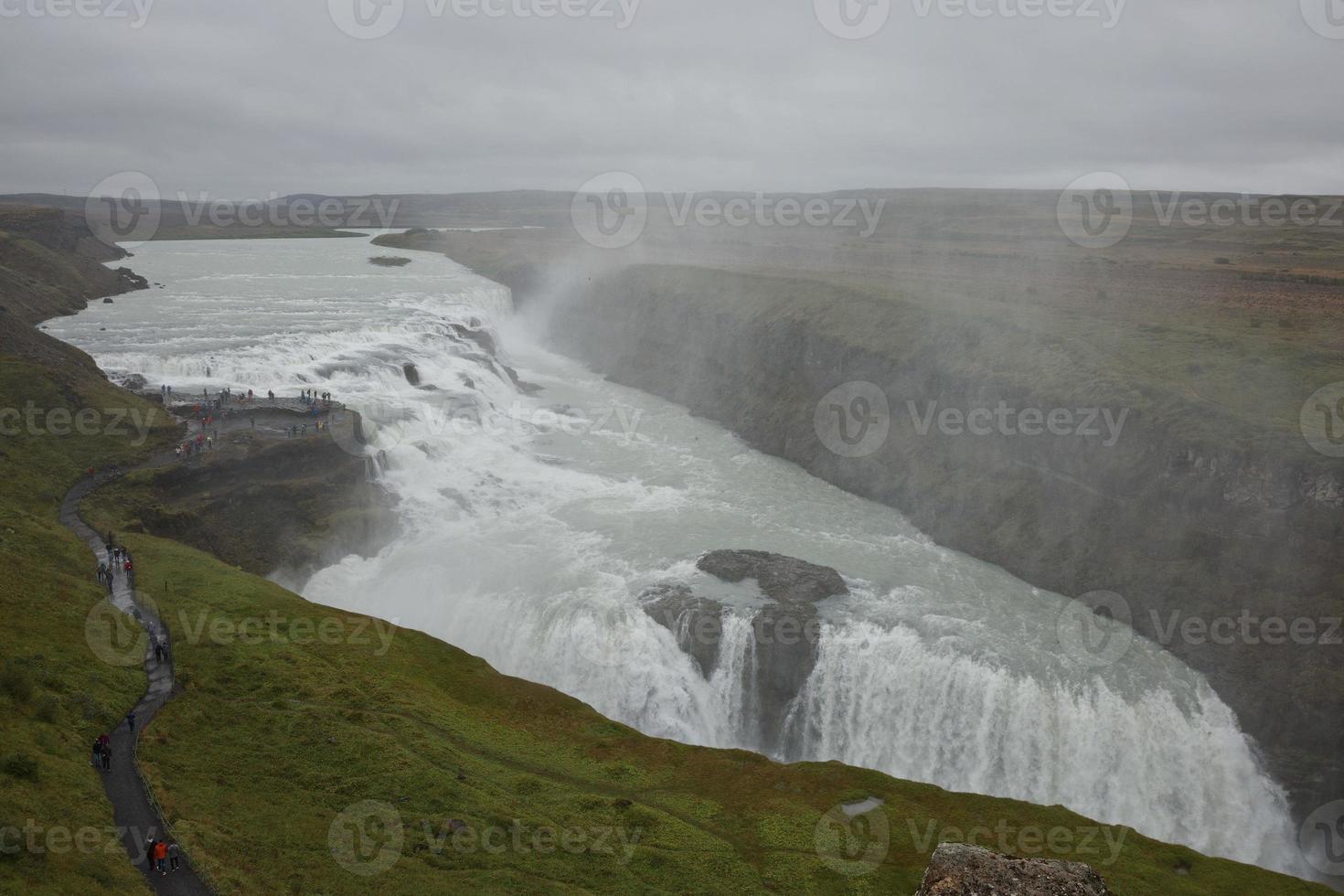 Chute d'eau de Gullfoss sur la rivière Hvita en Islande photo