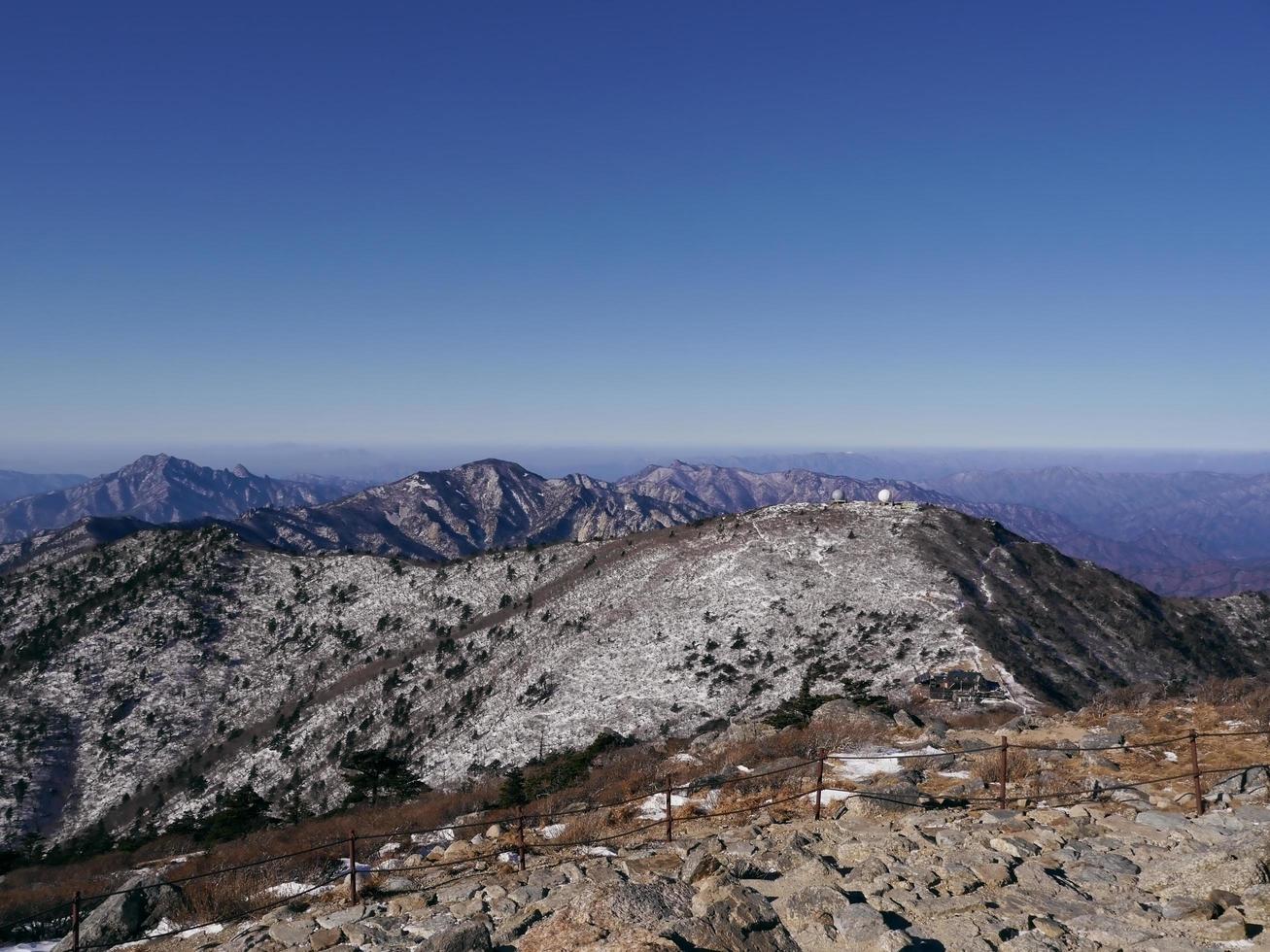 paysage dans le parc national de seoraksan, corée du sud photo