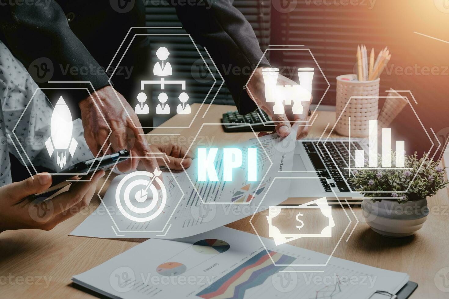 kpi clé performance indicateur affaires et industriel une analyse concept, affaires la personne équipe travail sur portable ordinateur avec vr écran kpi icône. photo